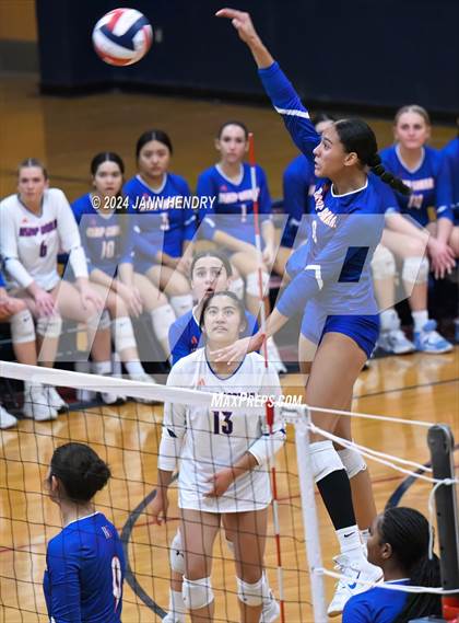 Thumbnail 1 in Bishop Gorman vs Coronado (NIAA 5A Southern Region Final) photogallery.