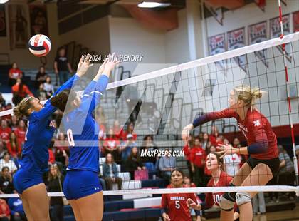 Thumbnail 3 in Bishop Gorman vs Coronado (NIAA 5A Southern Region Final) photogallery.