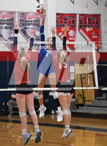 Thumbnail 2 in Bishop Gorman vs Coronado (NIAA 5A Southern Region Final) photogallery.