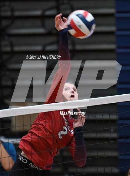 Thumbnail 2 in Bishop Gorman vs Coronado (NIAA 5A Southern Region Final) photogallery.