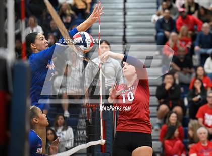 Thumbnail 2 in Bishop Gorman vs Coronado (NIAA 5A Southern Region Final) photogallery.
