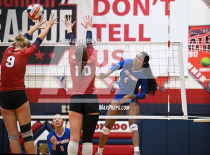 Thumbnail 2 in Bishop Gorman vs Coronado (NIAA 5A Southern Region Final) photogallery.