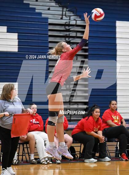 Thumbnail 3 in Bishop Gorman vs Coronado (NIAA 5A Southern Region Final) photogallery.