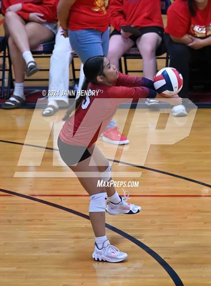 Thumbnail 2 in Bishop Gorman vs Coronado (NIAA 5A Southern Region Final) photogallery.
