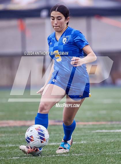 Thumbnail 3 in Ripon Christian vs. Stone Ridge Christian (CIF SJS D6 Final) photogallery.