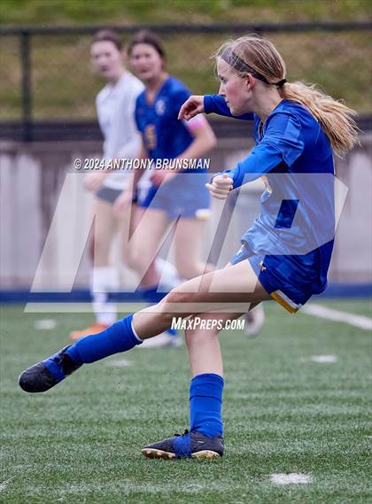 Thumbnail 3 in Ripon Christian vs. Stone Ridge Christian (CIF SJS D6 Final) photogallery.