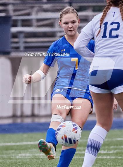 Thumbnail 2 in Ripon Christian vs. Stone Ridge Christian (CIF SJS D6 Final) photogallery.