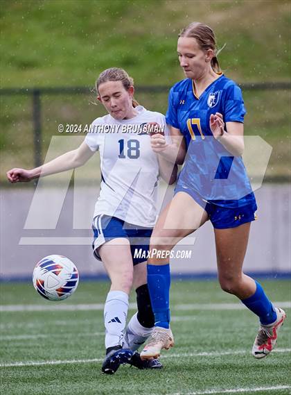 Thumbnail 3 in Ripon Christian vs. Stone Ridge Christian (CIF SJS D6 Final) photogallery.