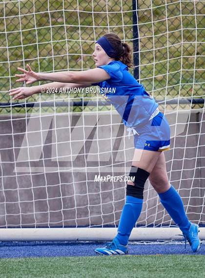Thumbnail 3 in Ripon Christian vs. Stone Ridge Christian (CIF SJS D6 Final) photogallery.