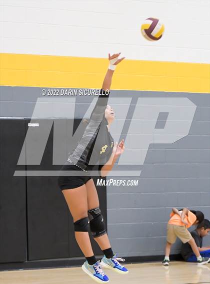 Thumbnail 2 in Vista Grande vs Rock Point (Epic Tourneys Volleyball Invite) photogallery.