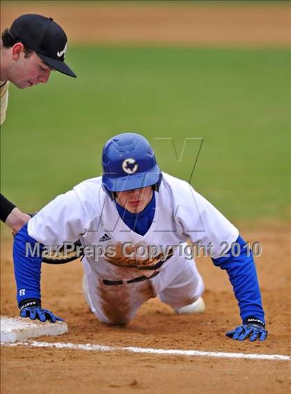 Thumbnail 2 in Abilene vs Corsicana (Denton Ryan Tourney) photogallery.