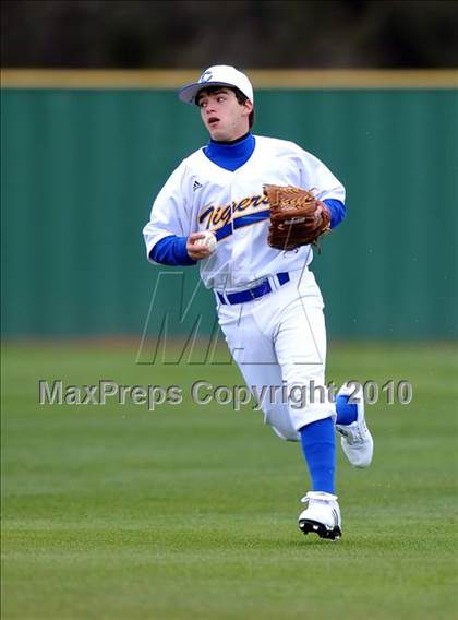 Thumbnail 2 in Abilene vs Corsicana (Denton Ryan Tourney) photogallery.