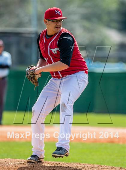 Thumbnail 1 in North Shore vs Alvin photogallery.