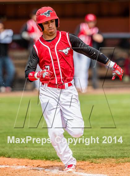 Thumbnail 1 in North Shore vs Alvin photogallery.