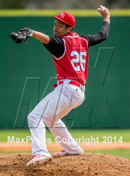 Thumbnail 2 in North Shore vs Alvin photogallery.