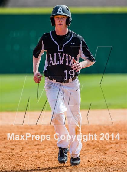 Thumbnail 2 in North Shore vs Alvin photogallery.