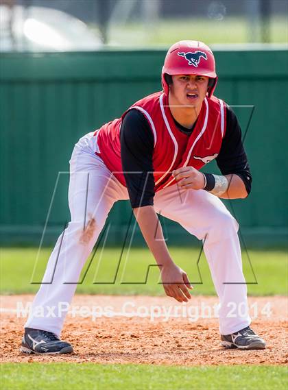 Thumbnail 1 in North Shore vs Alvin photogallery.
