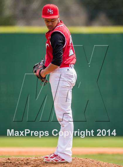 Thumbnail 1 in North Shore vs Alvin photogallery.