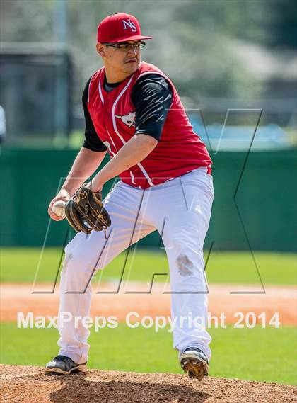 Thumbnail 2 in North Shore vs Alvin photogallery.