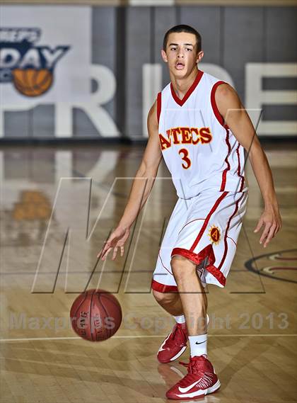 Thumbnail 3 in St. Mary's vs. Palm Desert (MaxPreps Holiday Classic) photogallery.
