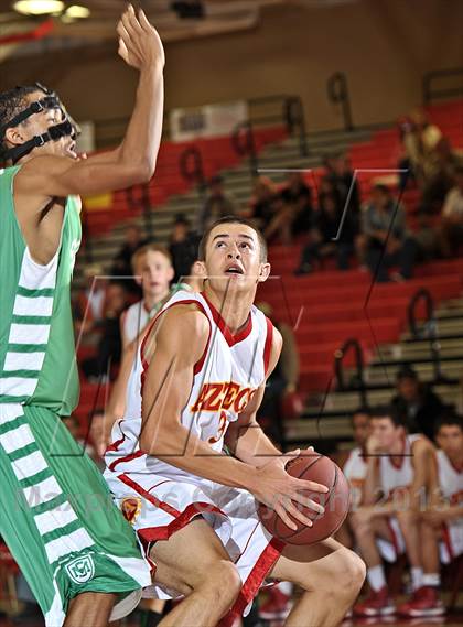 Thumbnail 3 in St. Mary's vs. Palm Desert (MaxPreps Holiday Classic) photogallery.