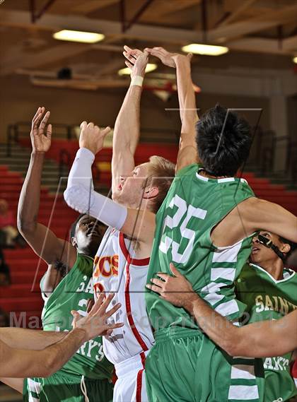 Thumbnail 3 in St. Mary's vs. Palm Desert (MaxPreps Holiday Classic) photogallery.