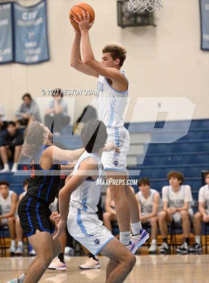 Thumbnail 2 in Kalaheo vs. Corona del Mar (CdM Beach Bash) photogallery.