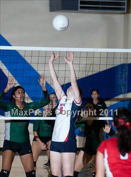 Thumbnail 3 in Pitman @ Beyer photogallery.
