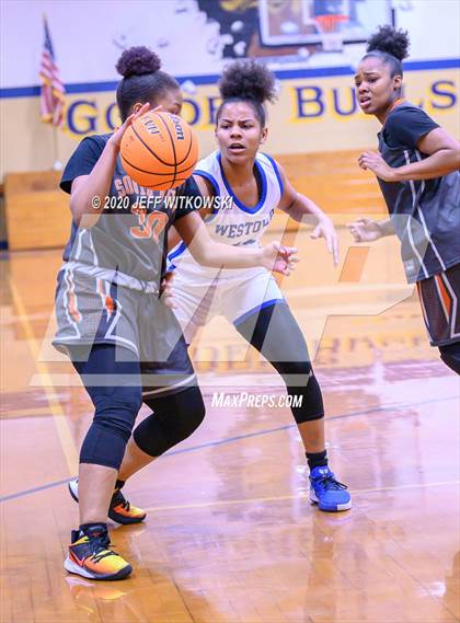 Thumbnail 3 in Westover vs. South View photogallery.