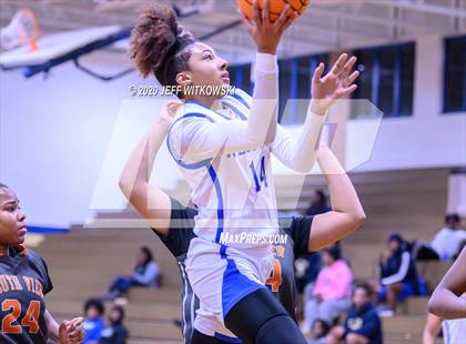 Thumbnail 2 in Westover vs. South View photogallery.