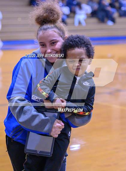 Thumbnail 2 in Westover vs. South View photogallery.