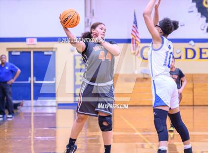Thumbnail 3 in Westover vs. South View photogallery.