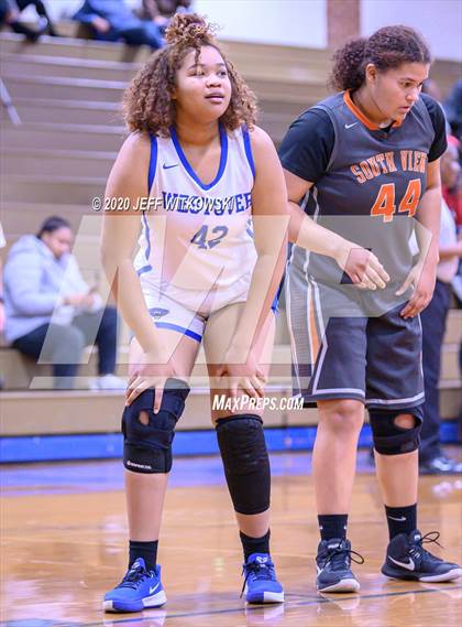 Thumbnail 1 in Westover vs. South View photogallery.