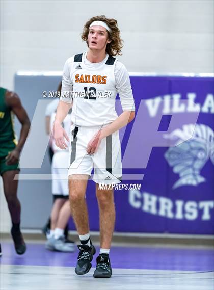 Thumbnail 1 in Sarasota vs. Sharpstown (Village Christian Holiday Tournament) photogallery.
