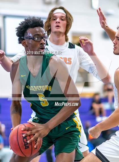 Thumbnail 1 in Sarasota vs. Sharpstown (Village Christian Holiday Tournament) photogallery.