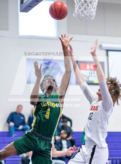 Thumbnail 3 in Sarasota vs. Sharpstown (Village Christian Holiday Tournament) photogallery.