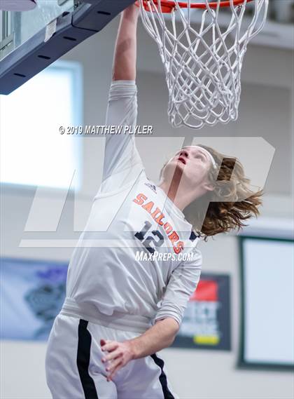 Thumbnail 3 in Sarasota vs. Sharpstown (Village Christian Holiday Tournament) photogallery.