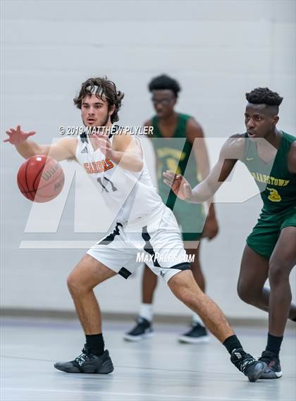 Thumbnail 3 in Sarasota vs. Sharpstown (Village Christian Holiday Tournament) photogallery.