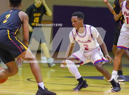 Thumbnail 3 in Friendly vs. Bishop Ireton (Glory Days Grill Tournament of Champions) photogallery.