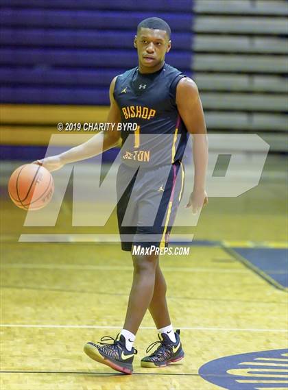 Thumbnail 3 in Friendly vs. Bishop Ireton (Glory Days Grill Tournament of Champions) photogallery.