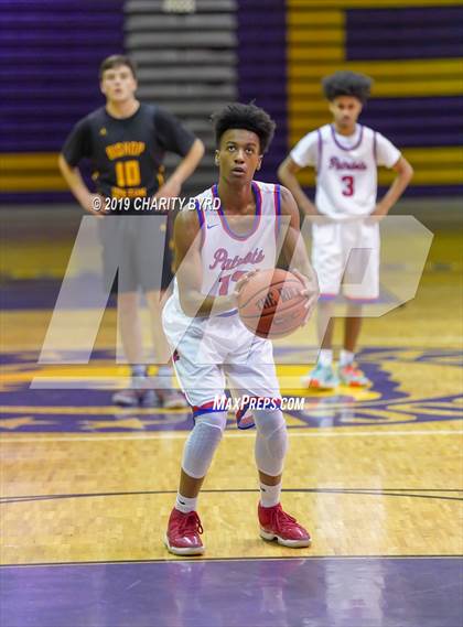 Thumbnail 3 in Friendly vs. Bishop Ireton (Glory Days Grill Tournament of Champions) photogallery.