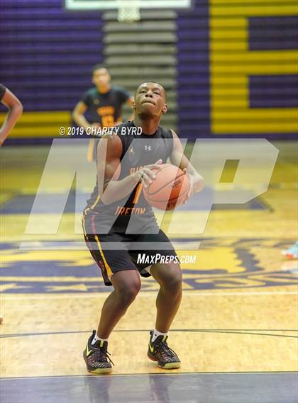 Thumbnail 3 in Friendly vs. Bishop Ireton (Glory Days Grill Tournament of Champions) photogallery.