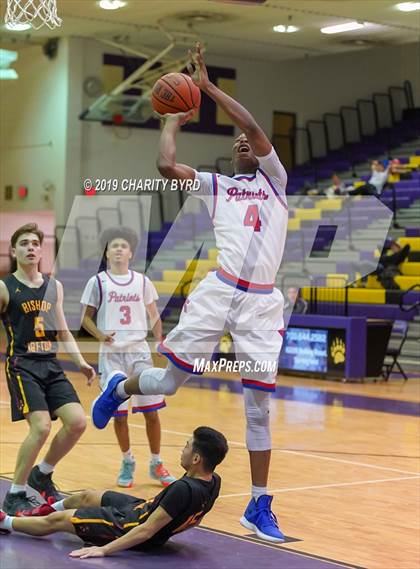 Thumbnail 1 in Friendly vs. Bishop Ireton (Glory Days Grill Tournament of Champions) photogallery.