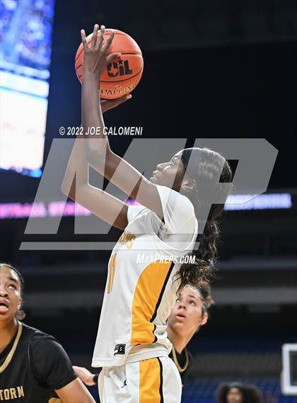 Thumbnail 2 in Memorial vs Amarillo (UIL 5A State Semifinal) photogallery.