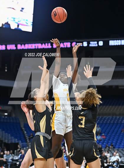 Thumbnail 2 in Memorial vs Amarillo (UIL 5A State Semifinal) photogallery.