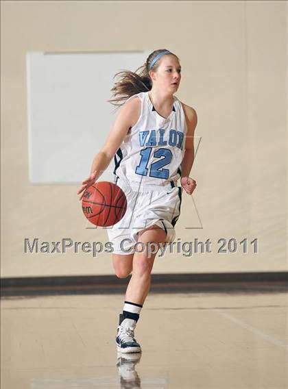 Thumbnail 3 in Valor Christian vs. Arvada photogallery.