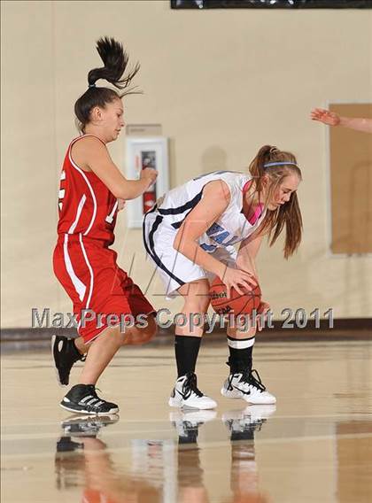 Thumbnail 2 in Valor Christian vs. Arvada photogallery.