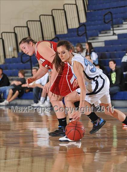 Thumbnail 2 in Valor Christian vs. Arvada photogallery.