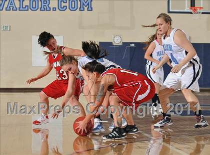 Thumbnail 2 in Valor Christian vs. Arvada photogallery.