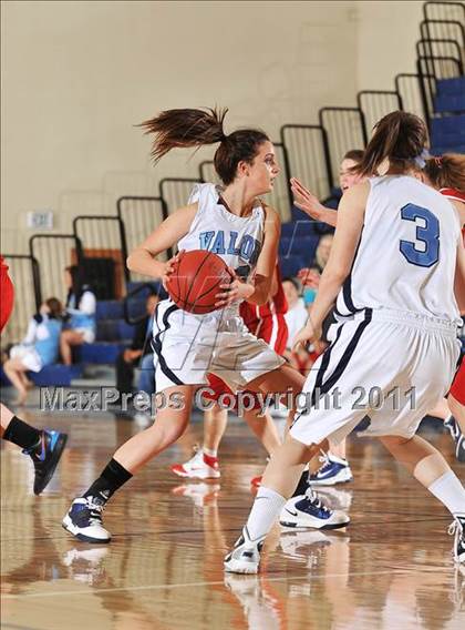 Thumbnail 1 in Valor Christian vs. Arvada photogallery.